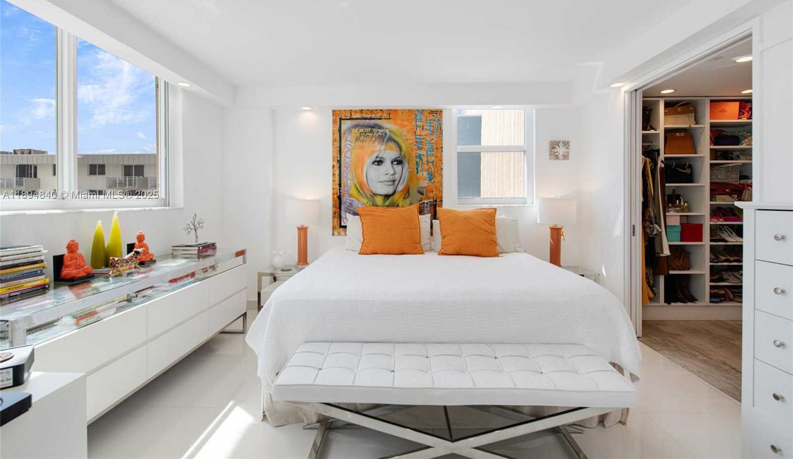 Small Image of 401 OCEAN DR #1006, Miami Beach Number 13
