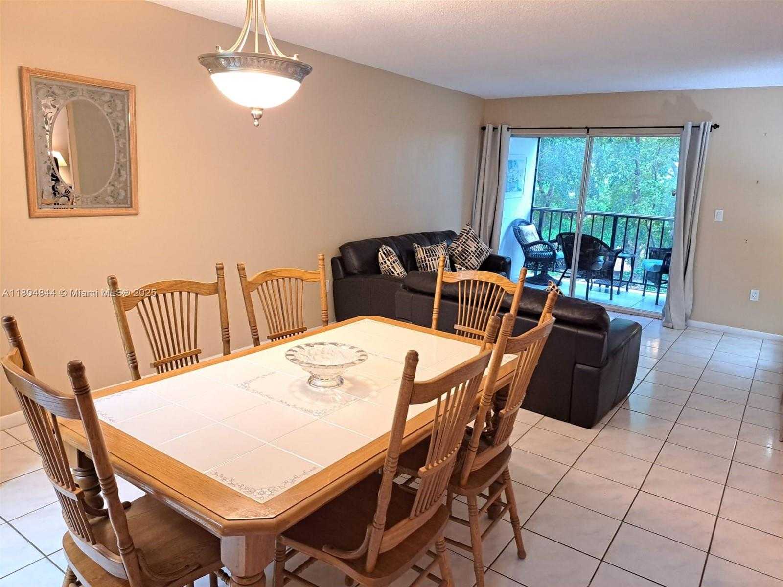 Small Image of 201 178TH DR #332, Sunny Isles Beach Number 8