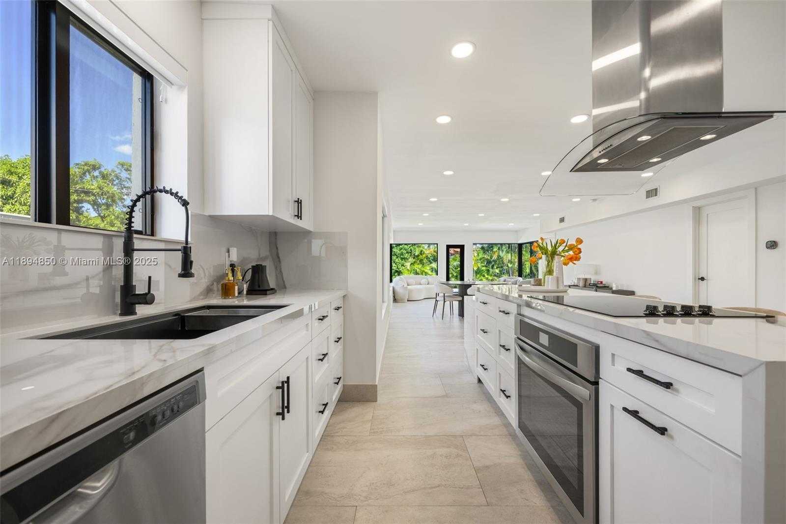 Small Image of 615 SOUTH WEST 21ST RD, Miami Number 7