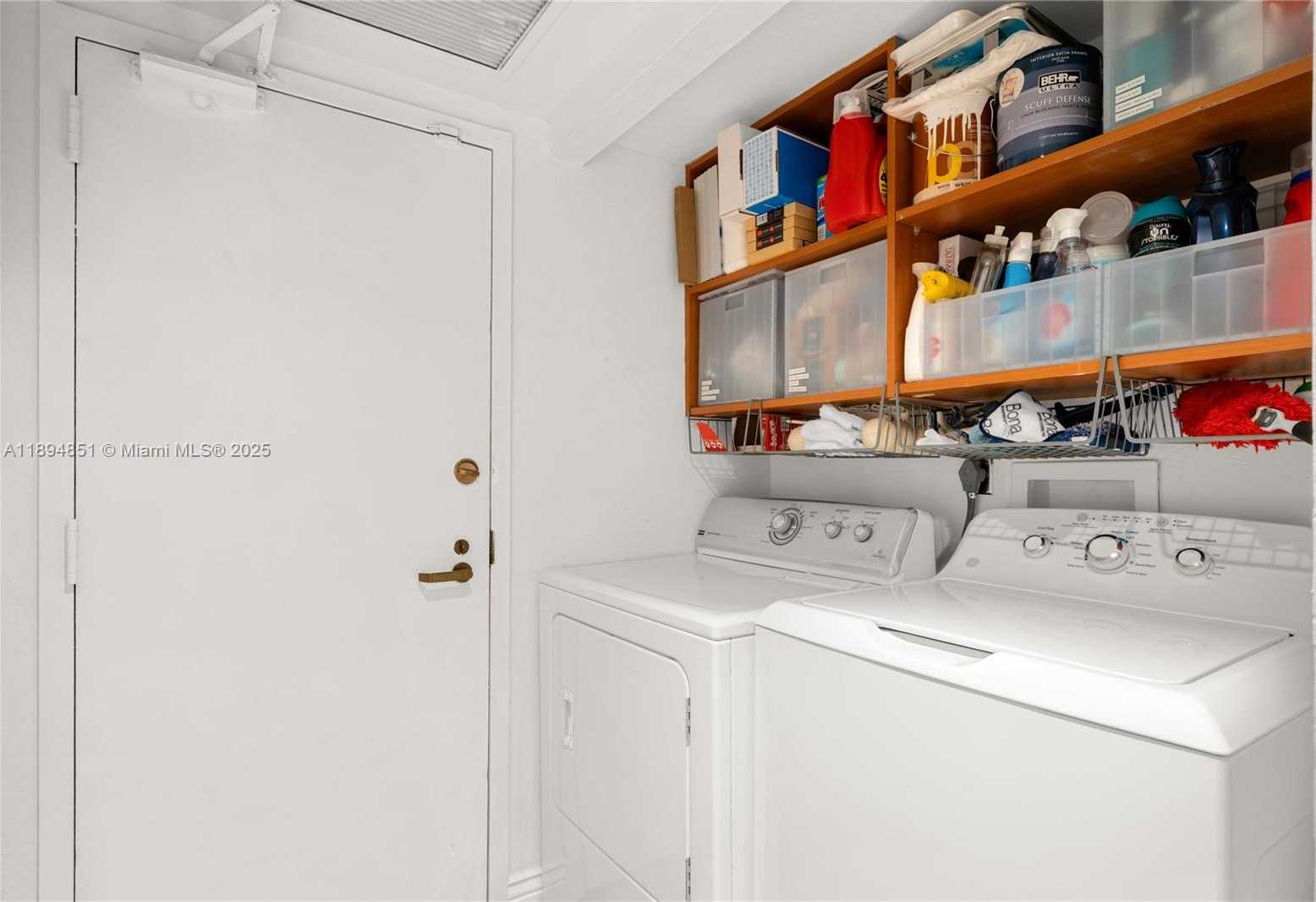 Small Image of 520 BRICKELL KEY DR #APH00, Miami Number 27