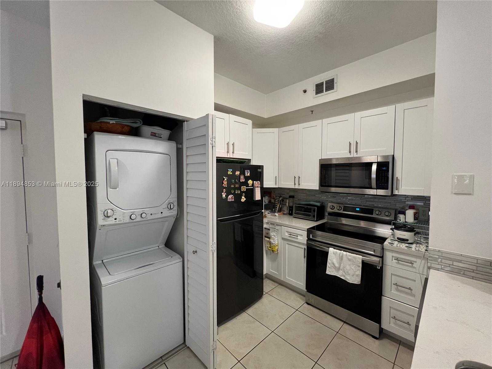 Small Image of Doral Number 4