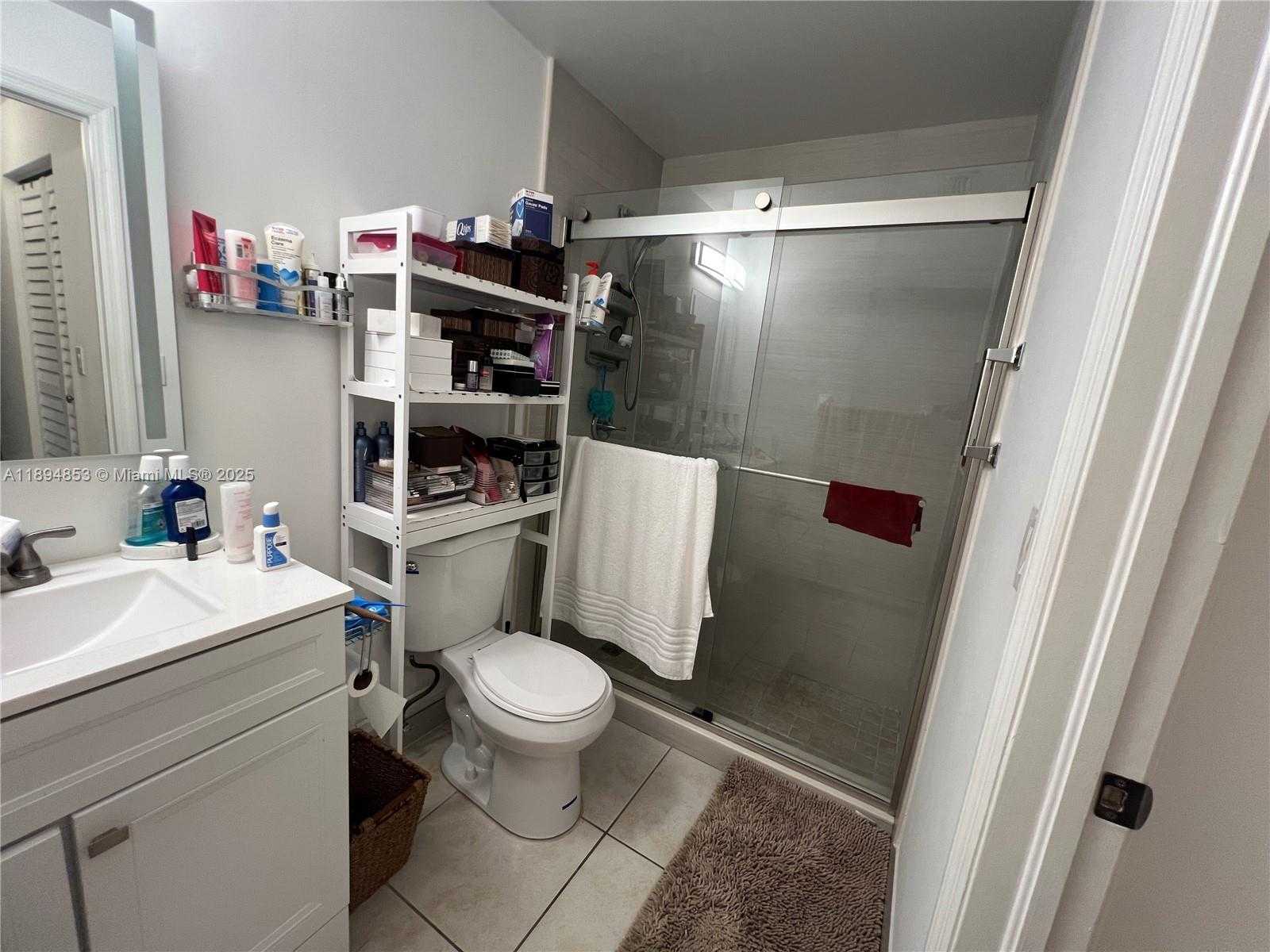 Small Image of Doral Number 7