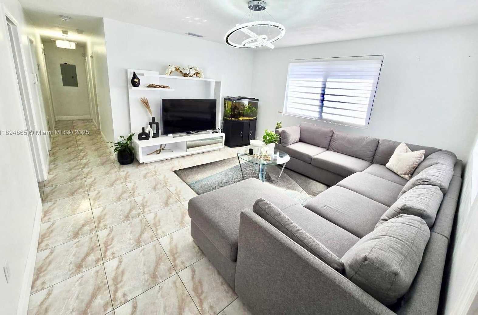 Small Image of 627 EAST 45TH ST #1, Hialeah Number 3