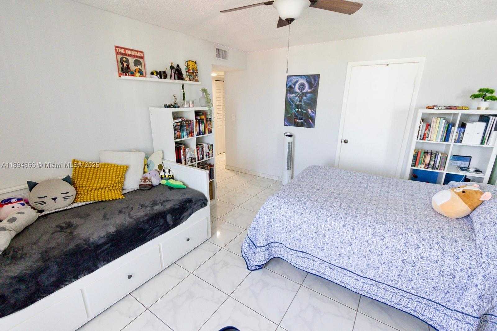 Small Image of 8101 BYRON AVE #508, Miami Beach Number 40