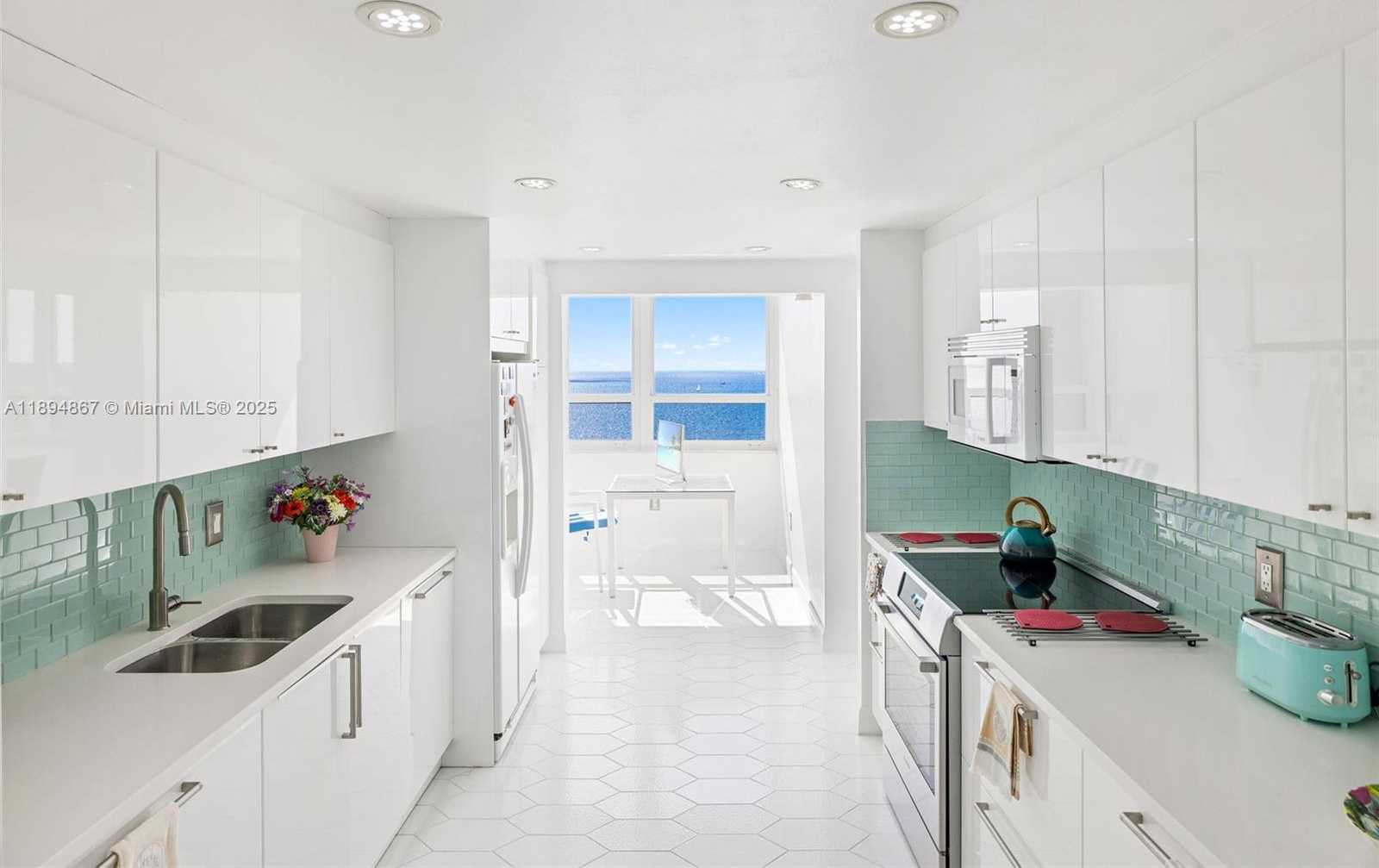Small Image of 1 GROVE ISLE DR #A1102, Miami Number 14
