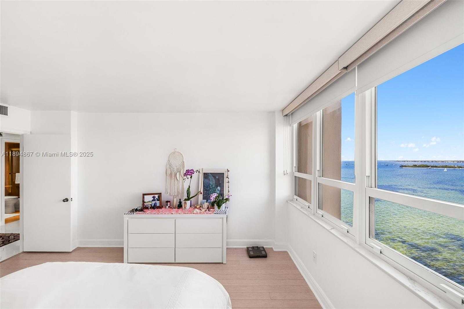 Small Image of 1 GROVE ISLE DR #A1102, Miami Number 30