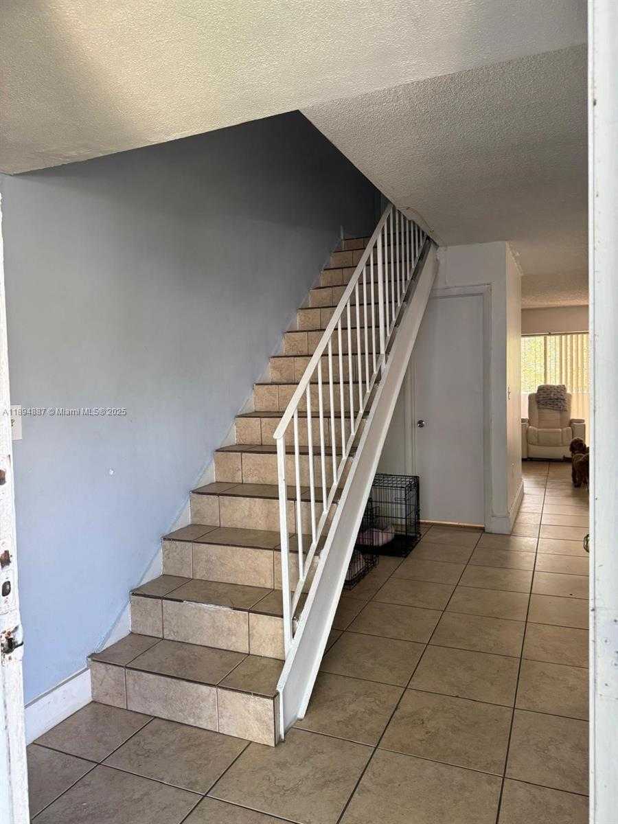 Small Image of 9351 FONTAINEBLEAU BLVD #B220, Miami Number 12