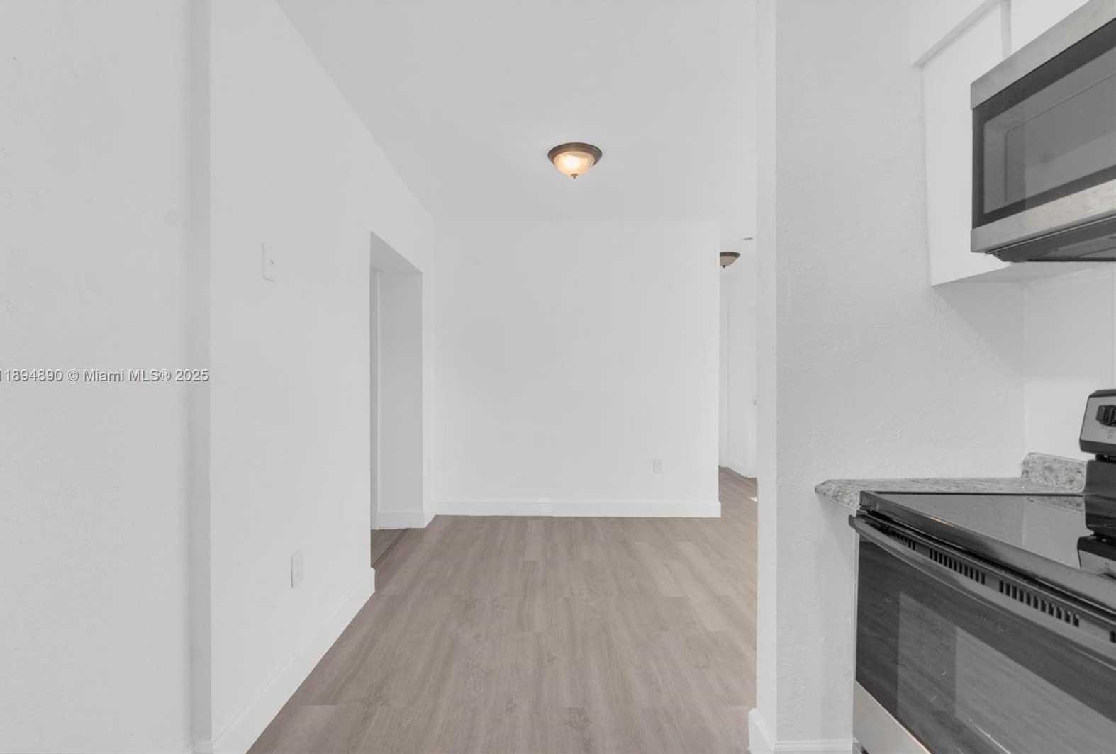 Small Image of 3051 NORTH WEST 77TH ST, Miami Number 9