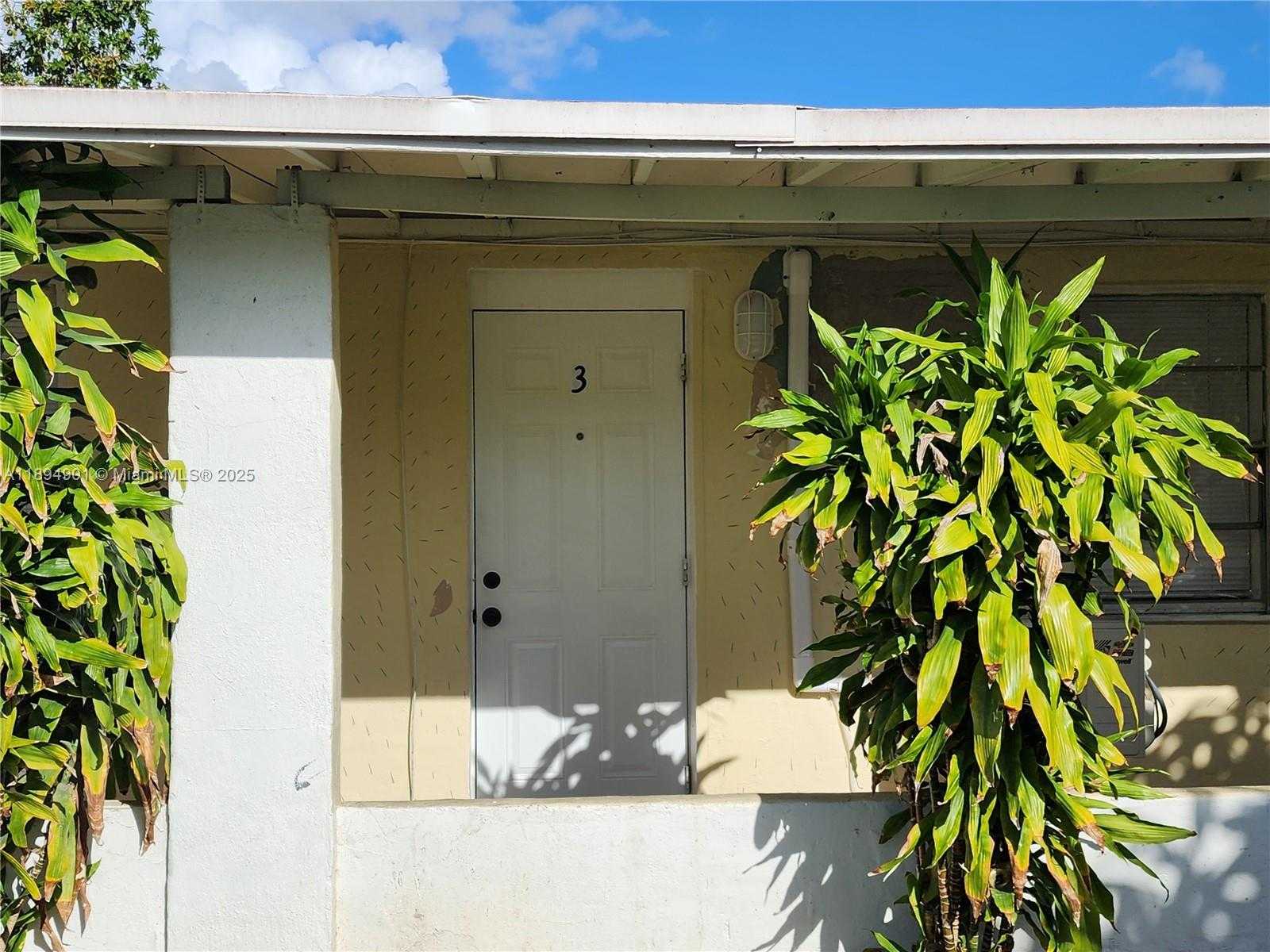 Small Image of 5934 BUCHANAN ST #2-4, Hollywood Number 17