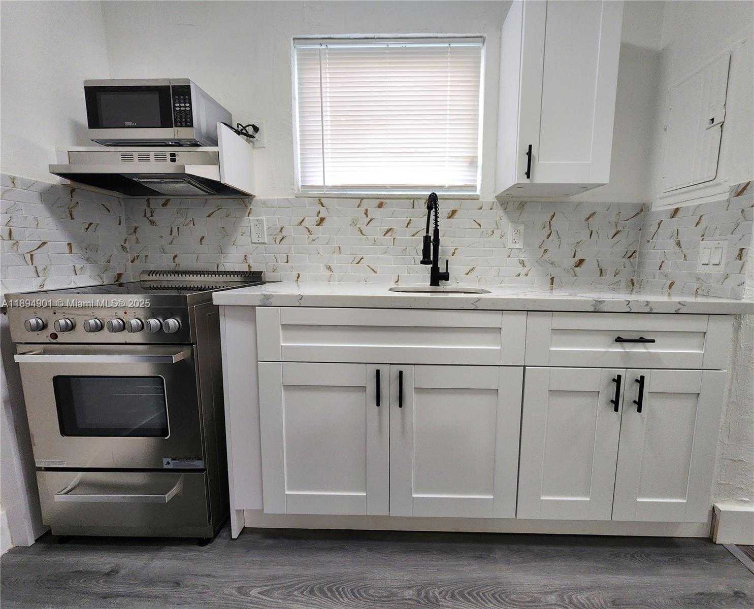 Small Image of 5934 BUCHANAN ST #2-4, Hollywood Number 22