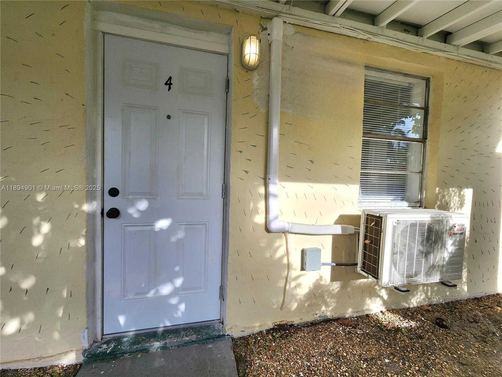 Small Image of 5934 BUCHANAN ST #2-4, Hollywood Number 30