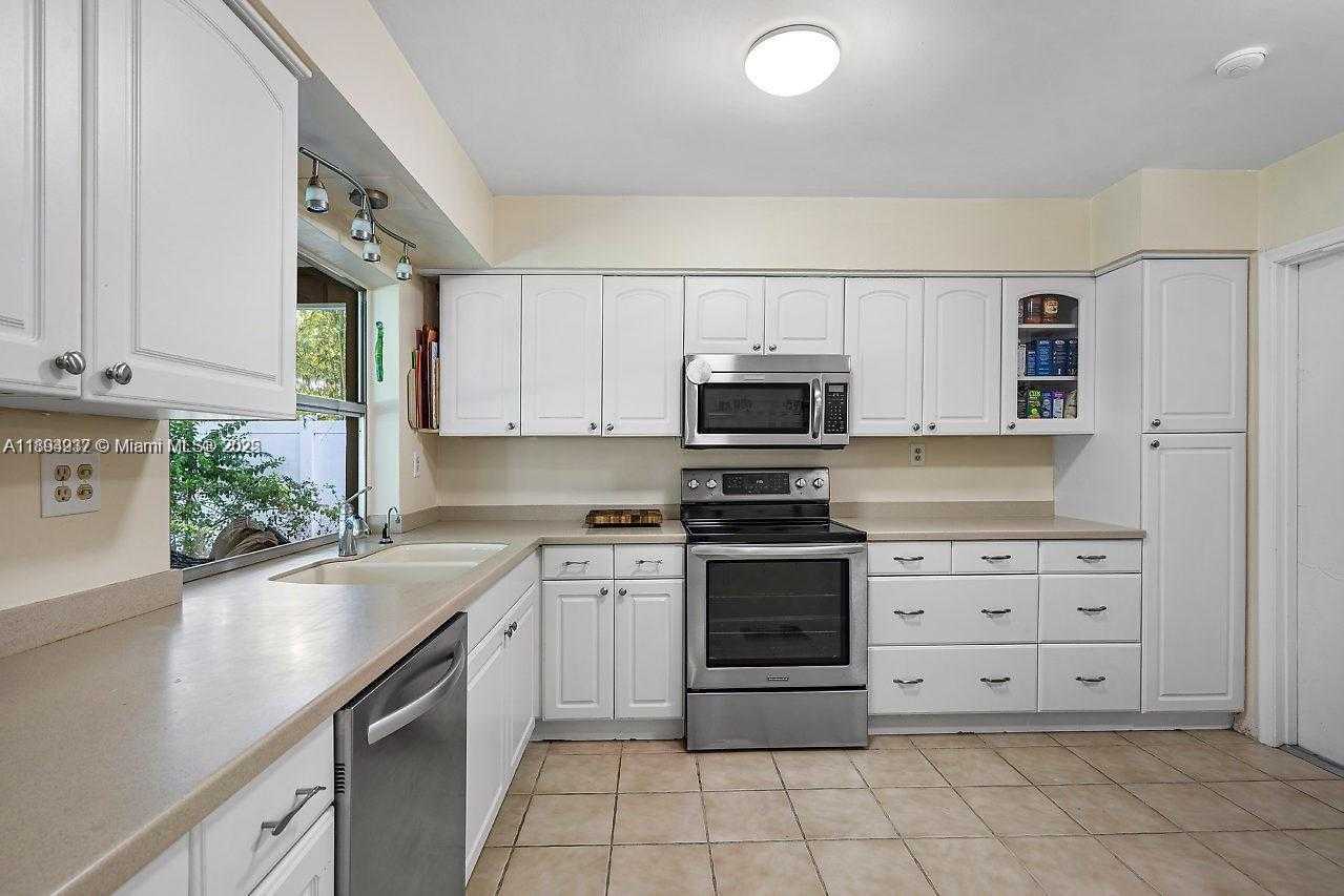 Small Image of 1132 SOUTH WEST 14TH ST, Boca Raton Number 14