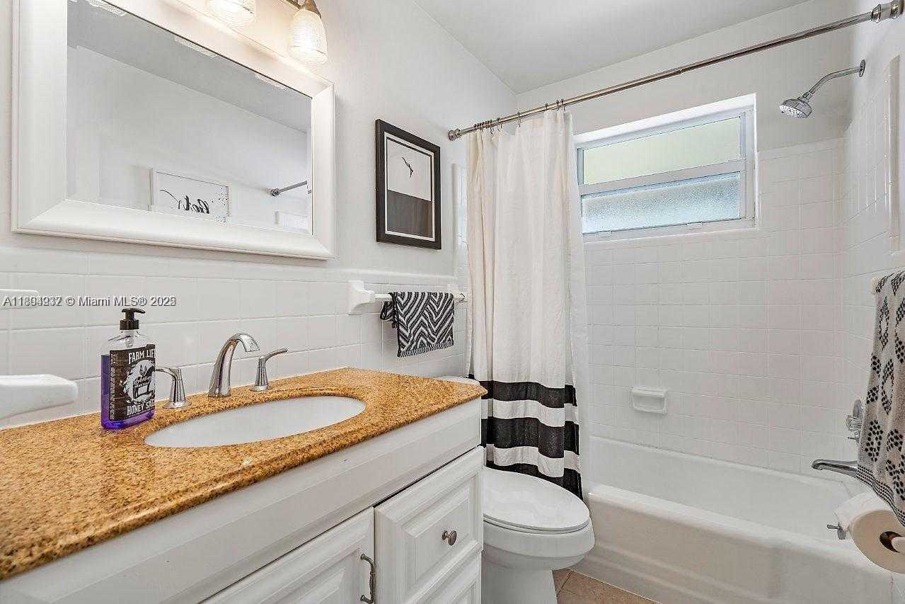 Small Image of 1132 SOUTH WEST 14TH ST, Boca Raton Number 20