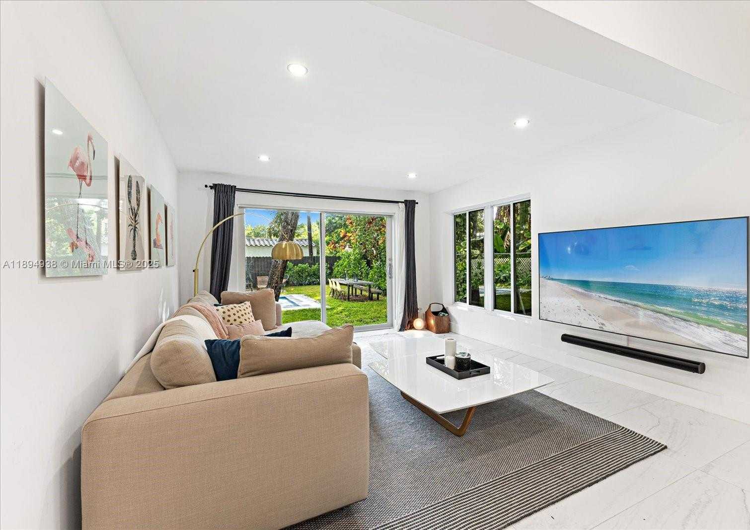 Small Image of 228 SOUTH WEST 25TH RD #., Miami Number 21