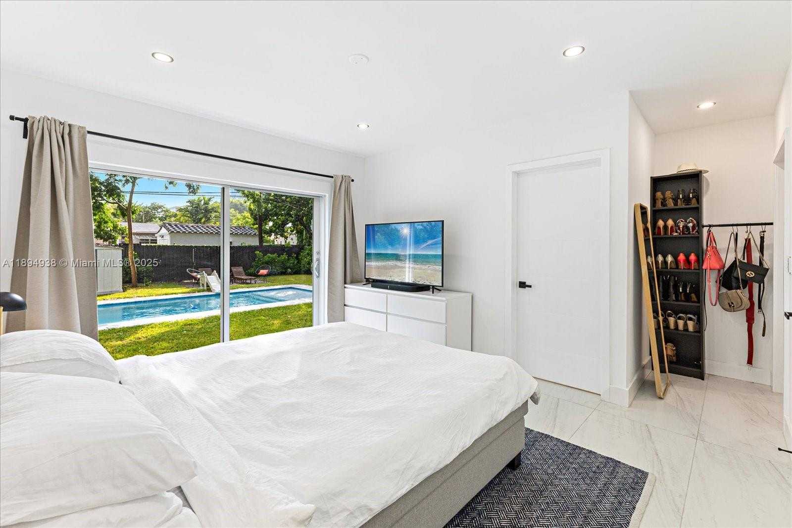 Small Image of 228 SOUTH WEST 25TH RD #., Miami Number 26