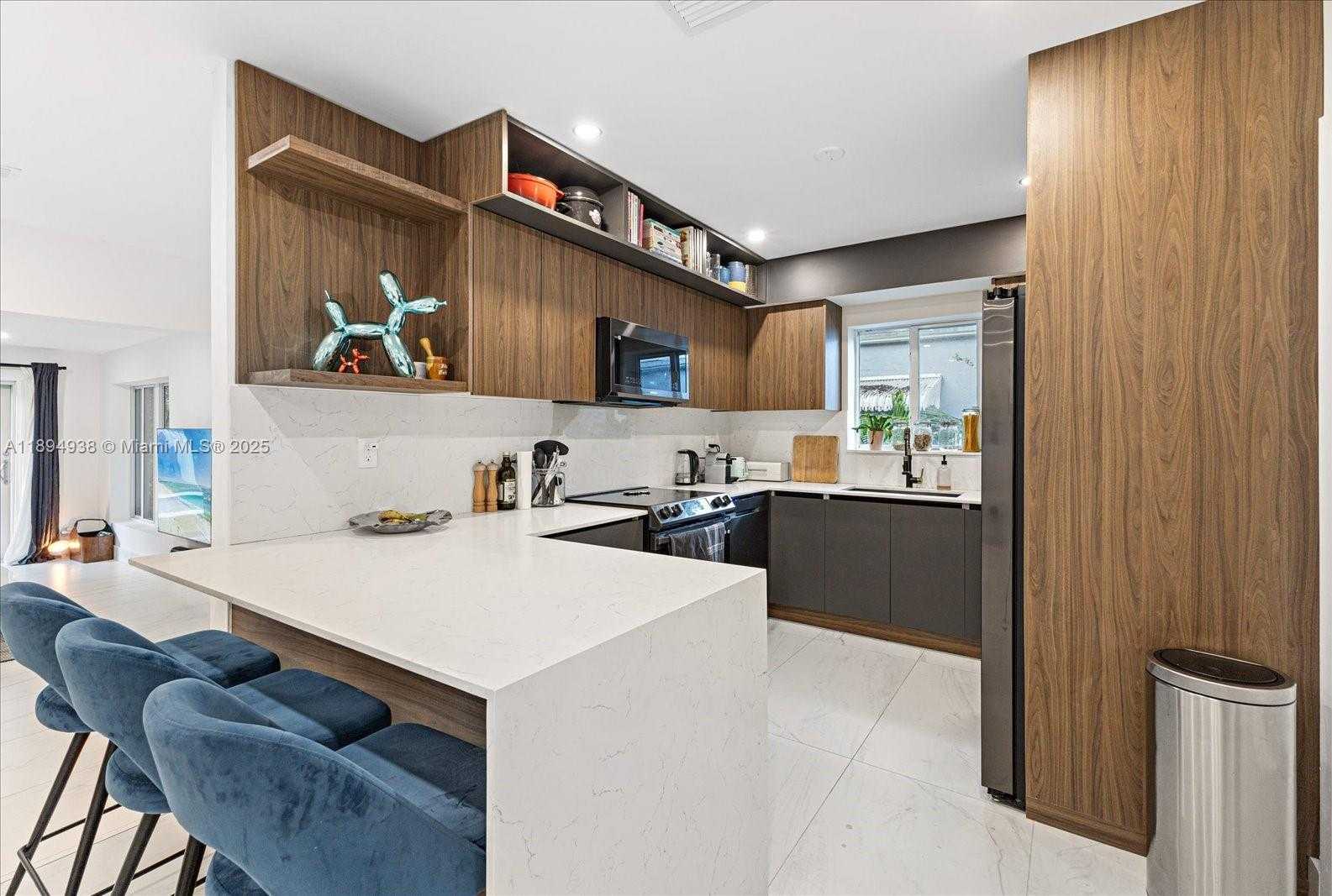 Small Image of 228 SOUTH WEST 25TH RD #., Miami Number 8