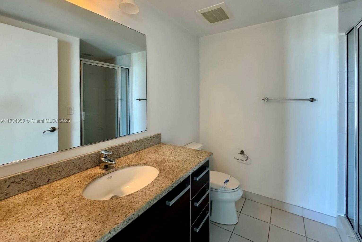 Small Image of 185 NW 7th St, Miami, FL 33136, USA Number 16