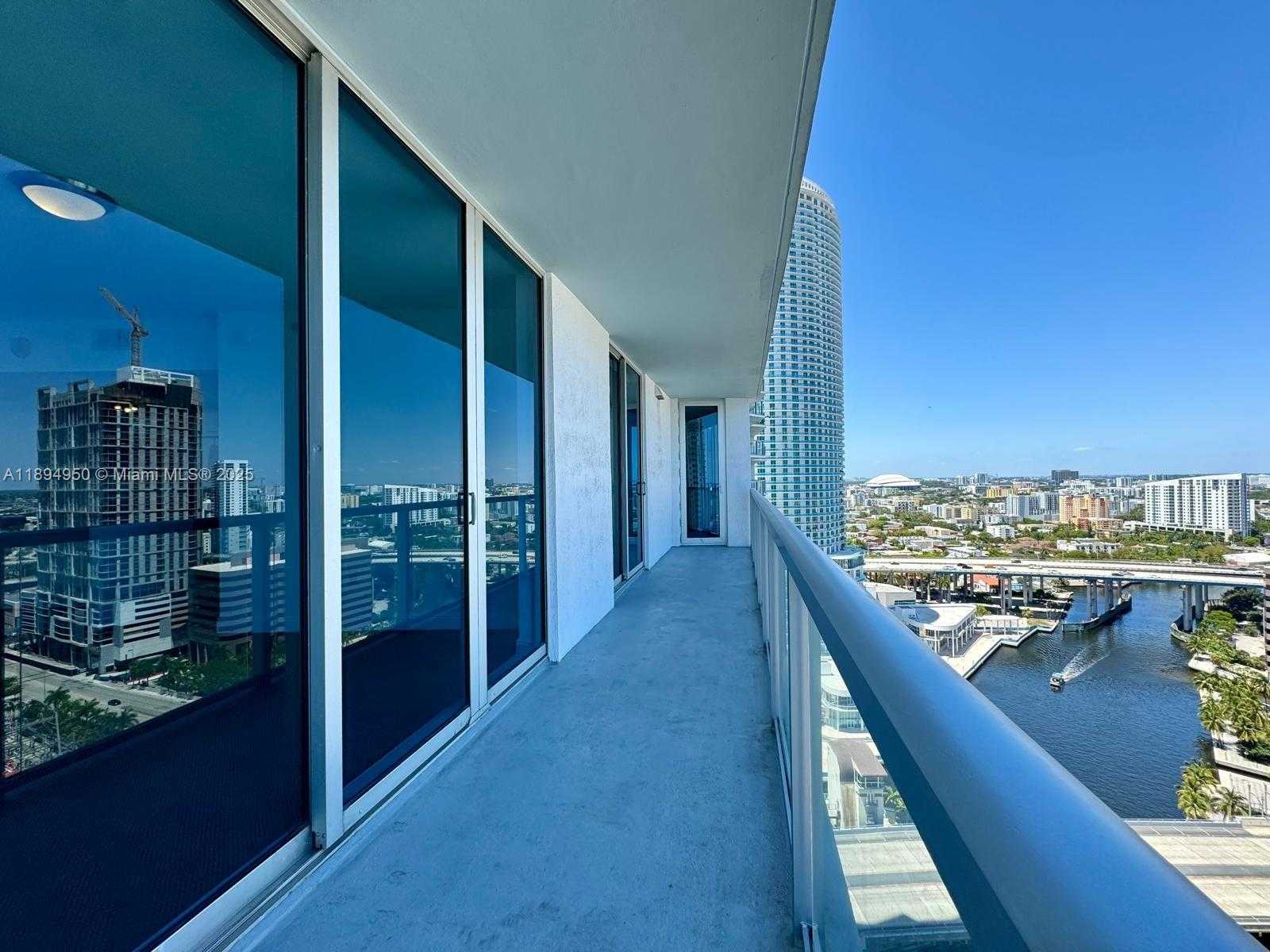 Small Image of 185 NW 7th St, Miami, FL 33136, USA Number 20