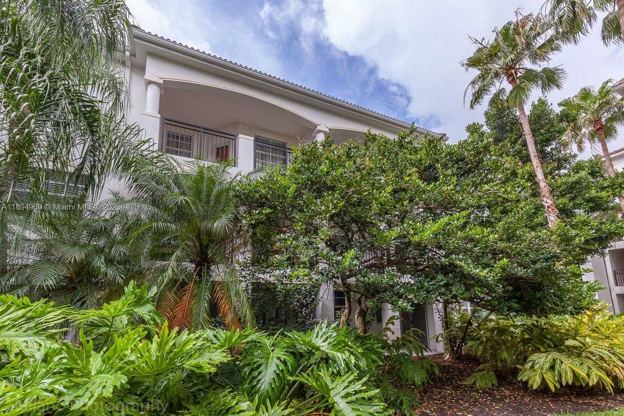 Small Image of Aventura Number 3