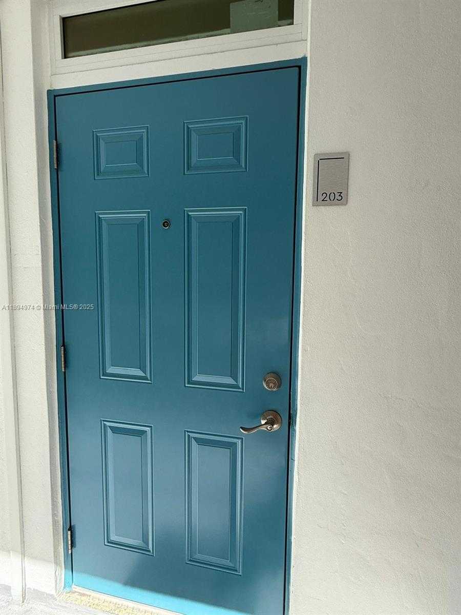 Small Image of 1145 NORMANDY DR #203, Miami Beach Number 2