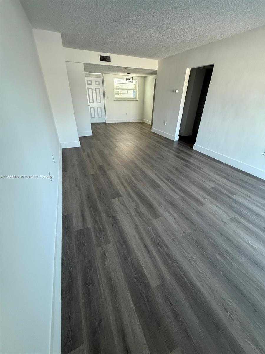 Small Image of 1145 NORMANDY DR #203, Miami Beach Number 9