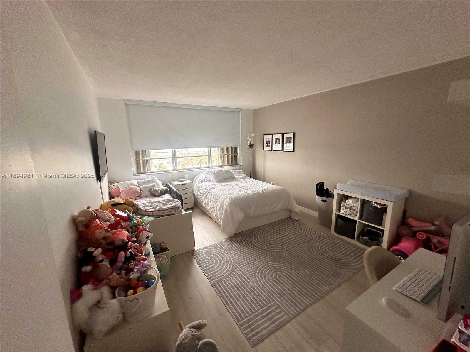 Small Image of 1865 79TH ST CSWY #8N, North Bay Village Number 21