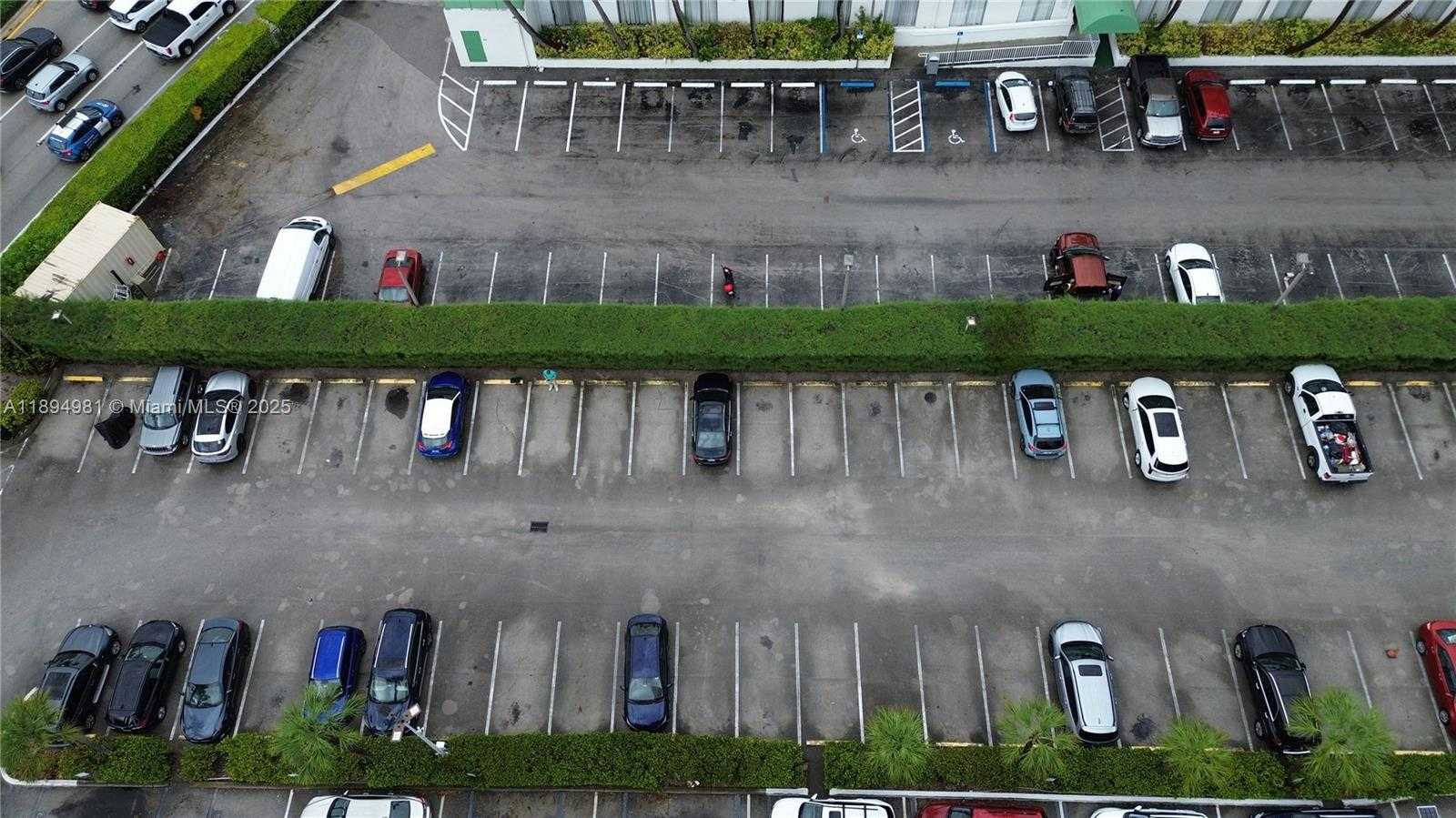 Small Image of 1865 79TH ST CSWY #8N, North Bay Village Number 5