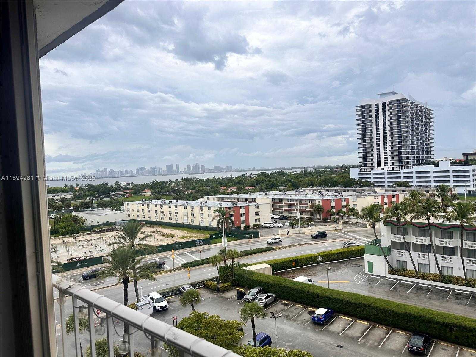 Small Image of 1865 79TH ST CSWY #8N, North Bay Village Number 6