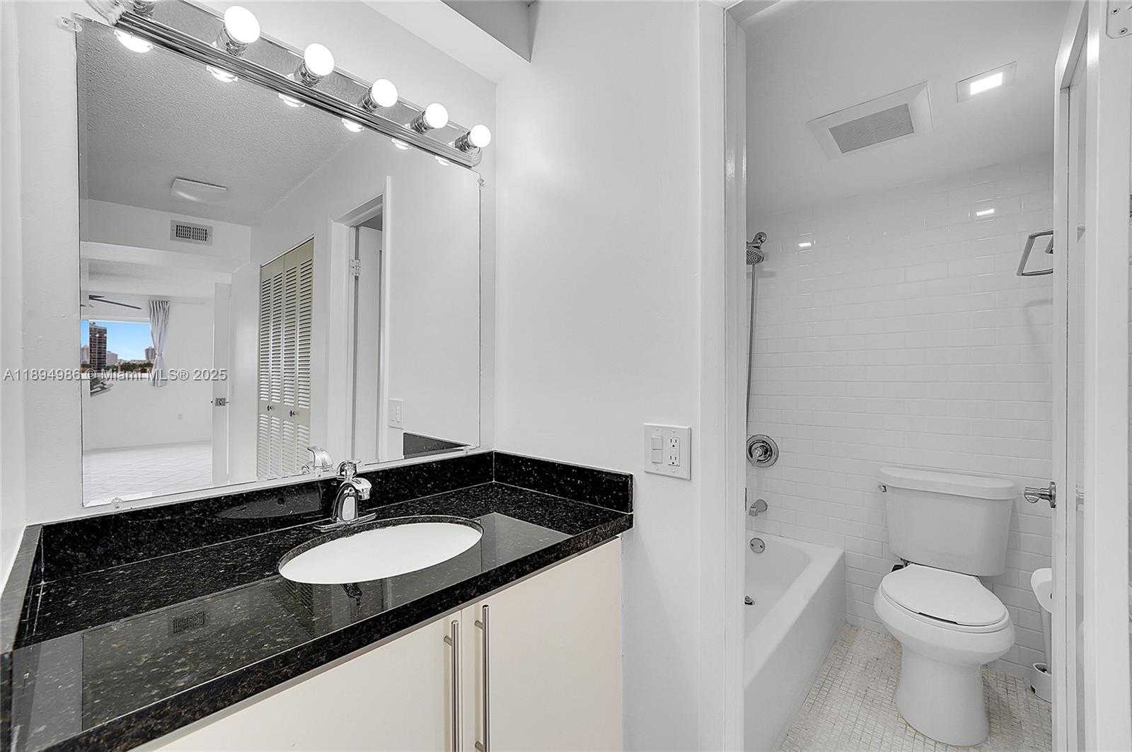Small Image of 7150 INDIAN CREEK DR #405, Miami Beach Number 17