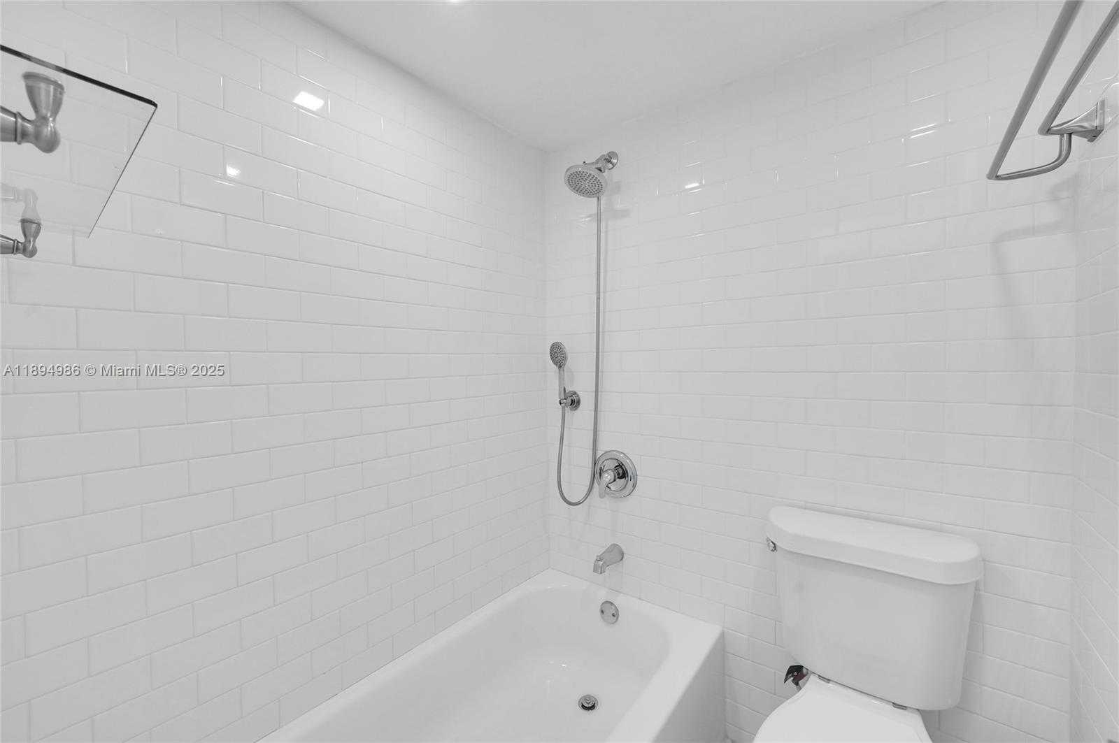 Small Image of 7150 INDIAN CREEK DR #405, Miami Beach Number 18