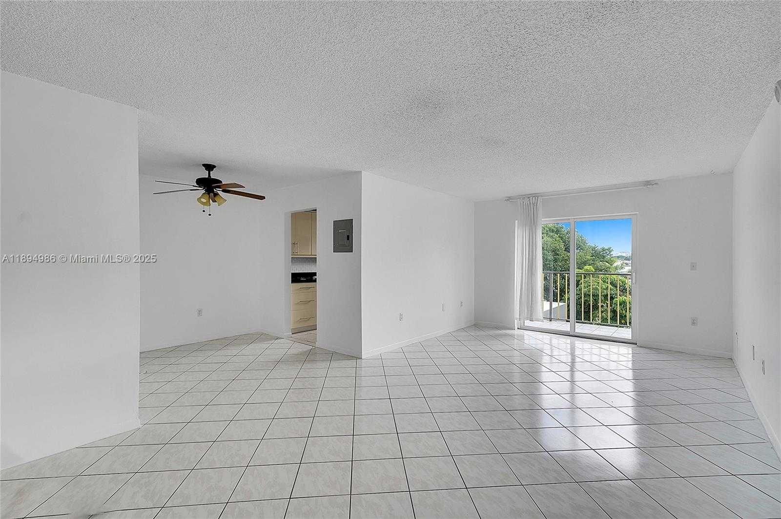 Small Image of 7150 INDIAN CREEK DR #405, Miami Beach Number 3