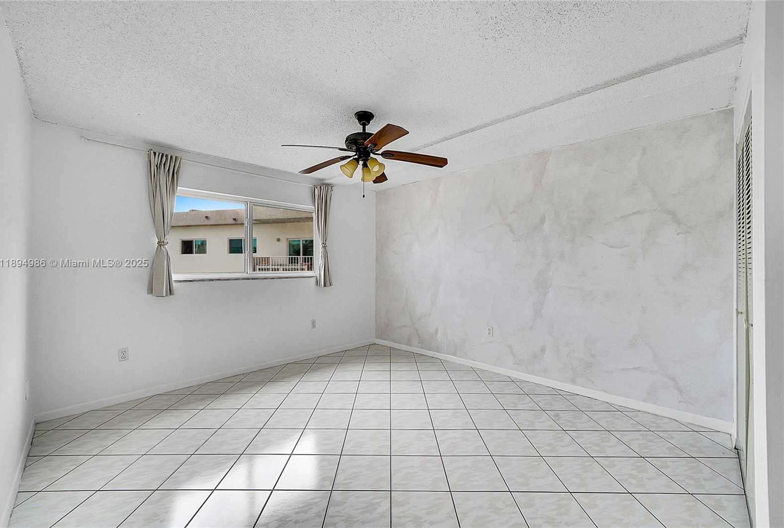 Small Image of 7150 INDIAN CREEK DR #405, Miami Beach Number 5