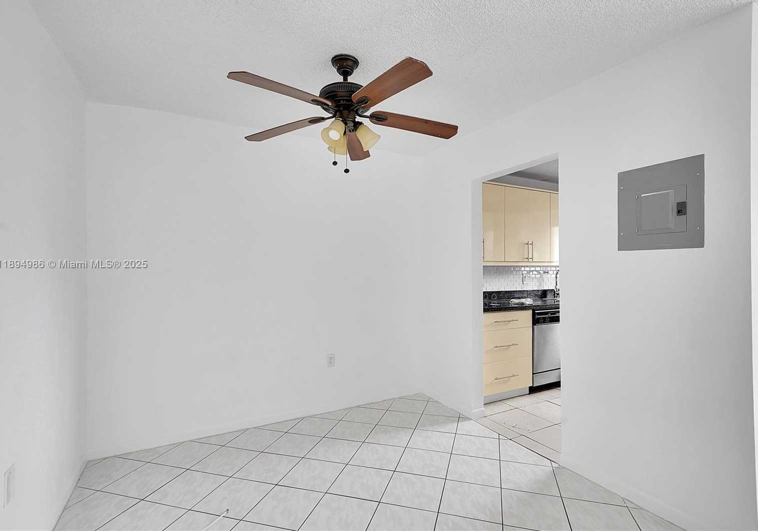 Small Image of 7150 INDIAN CREEK DR #405, Miami Beach Number 9