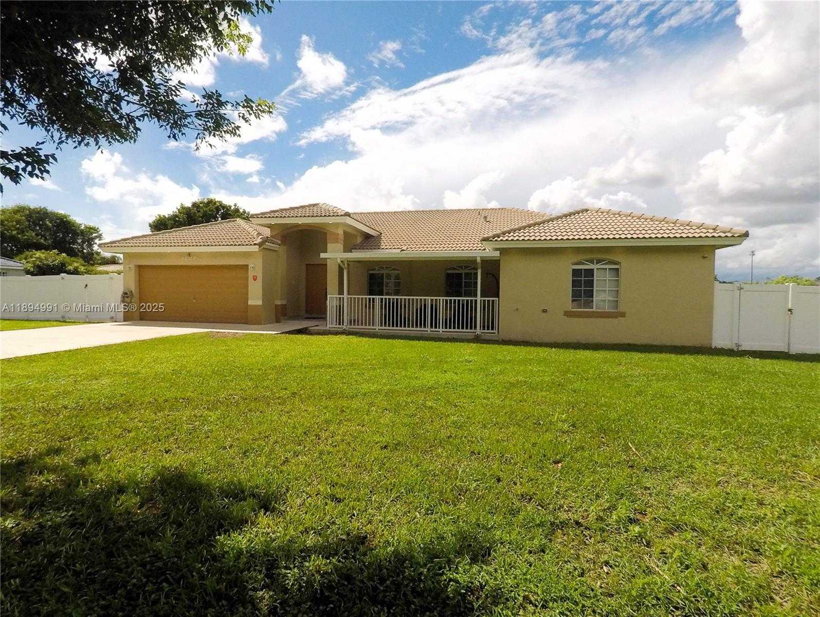 Small Image of 28128 SOUTH WEST 173RD PL, Homestead Number 3
