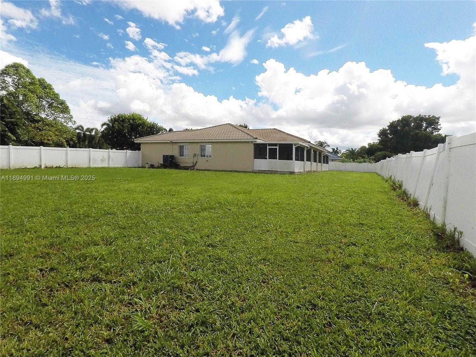 Small Image of 28128 SOUTH WEST 173RD PL, Homestead Number 33