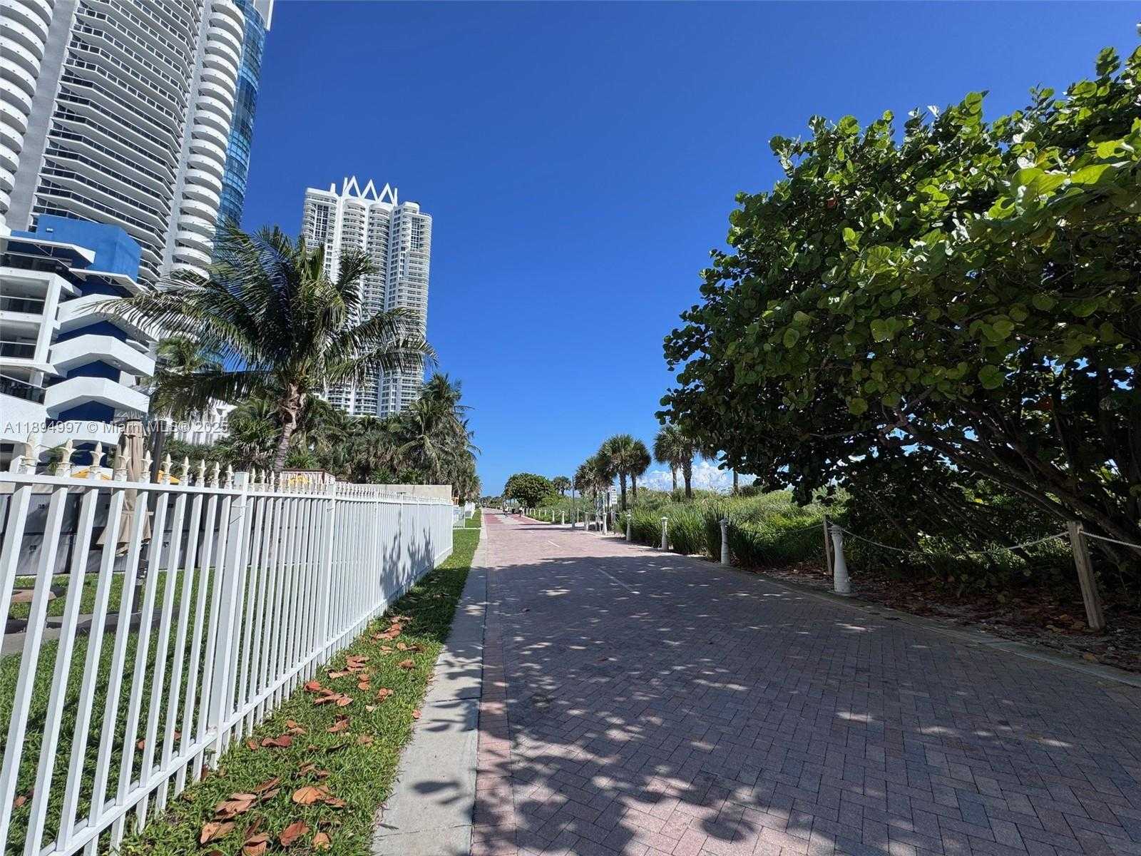 Small Image of 6061 COLLINS AVE #10C, Miami Beach Number 11