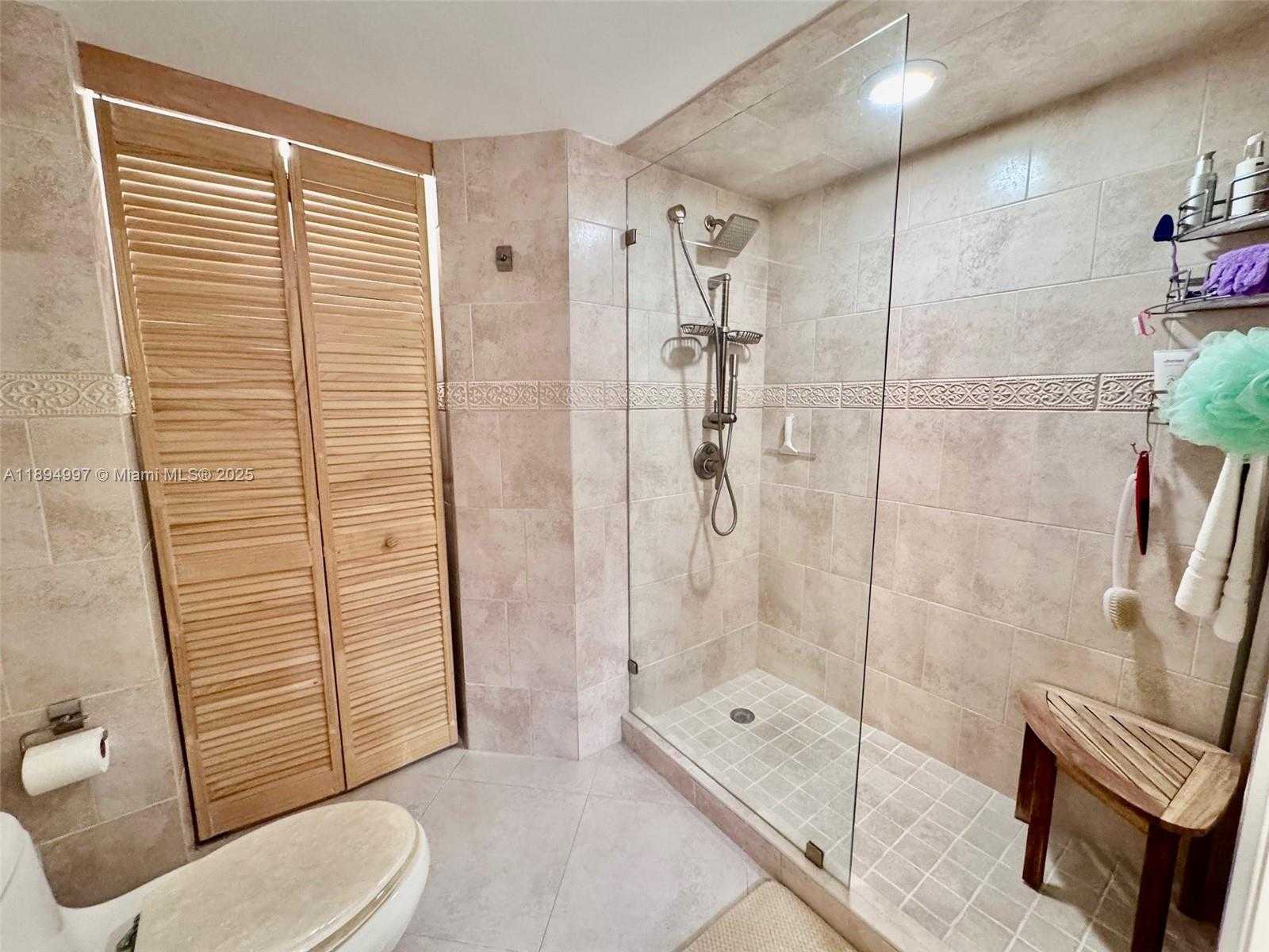 Small Image of 6061 COLLINS AVE #10C, Miami Beach Number 15