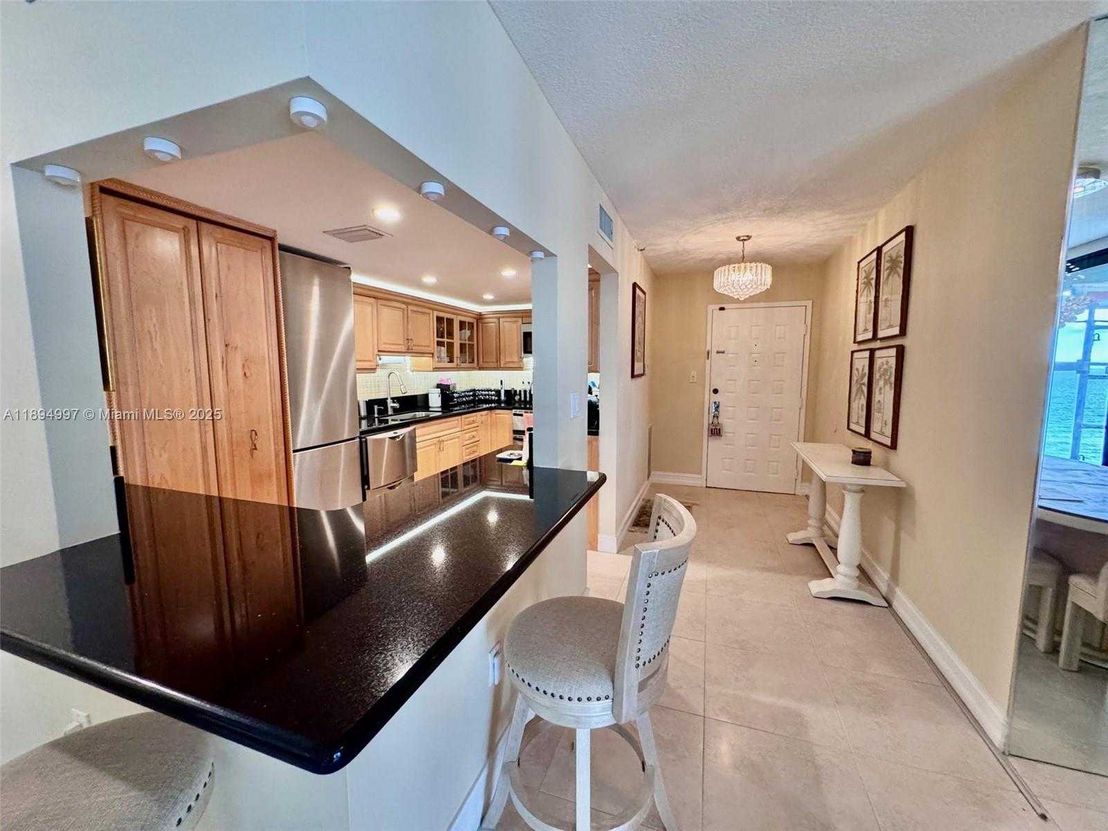 Small Image of 6061 COLLINS AVE #10C, Miami Beach Number 23