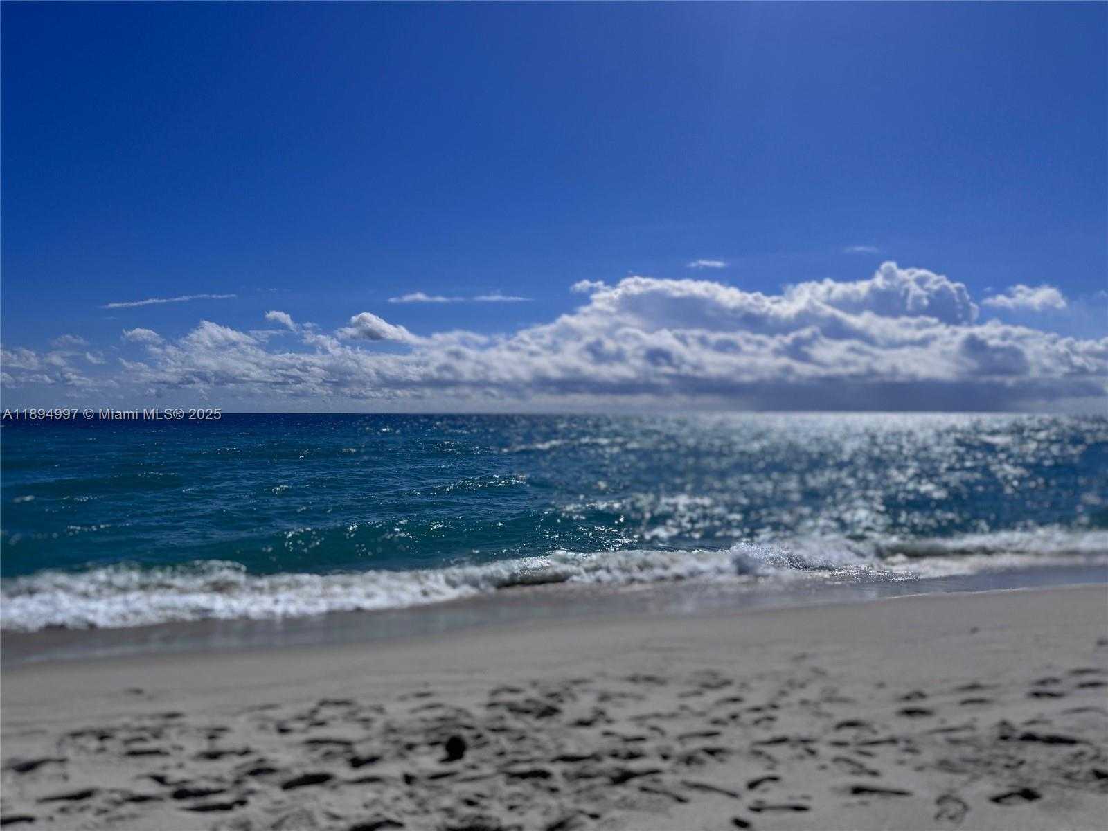 Small Image of 6061 COLLINS AVE #10C, Miami Beach Number 43