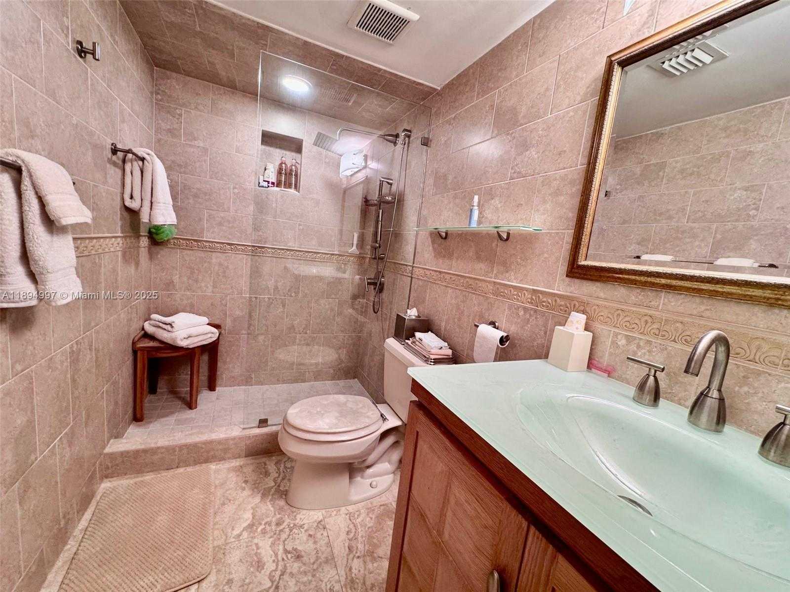Small Image of 6061 COLLINS AVE #10C, Miami Beach Number 8