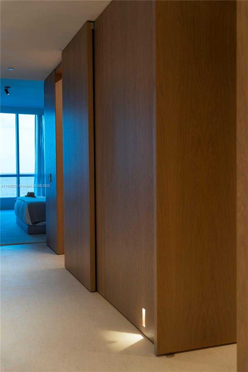 Small Image of 5959 COLLINS AVE #907, Miami Beach Number 6