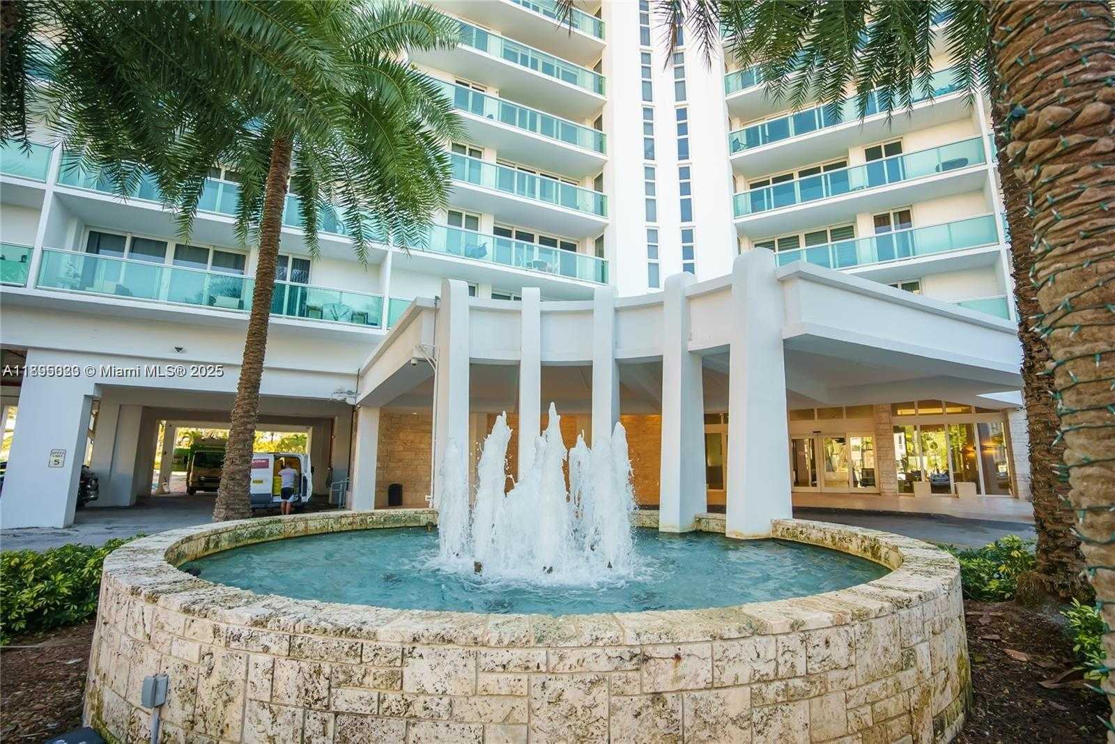 Small Image of 100 BAYVIEW DR #2028, Sunny Isles Beach Number 26