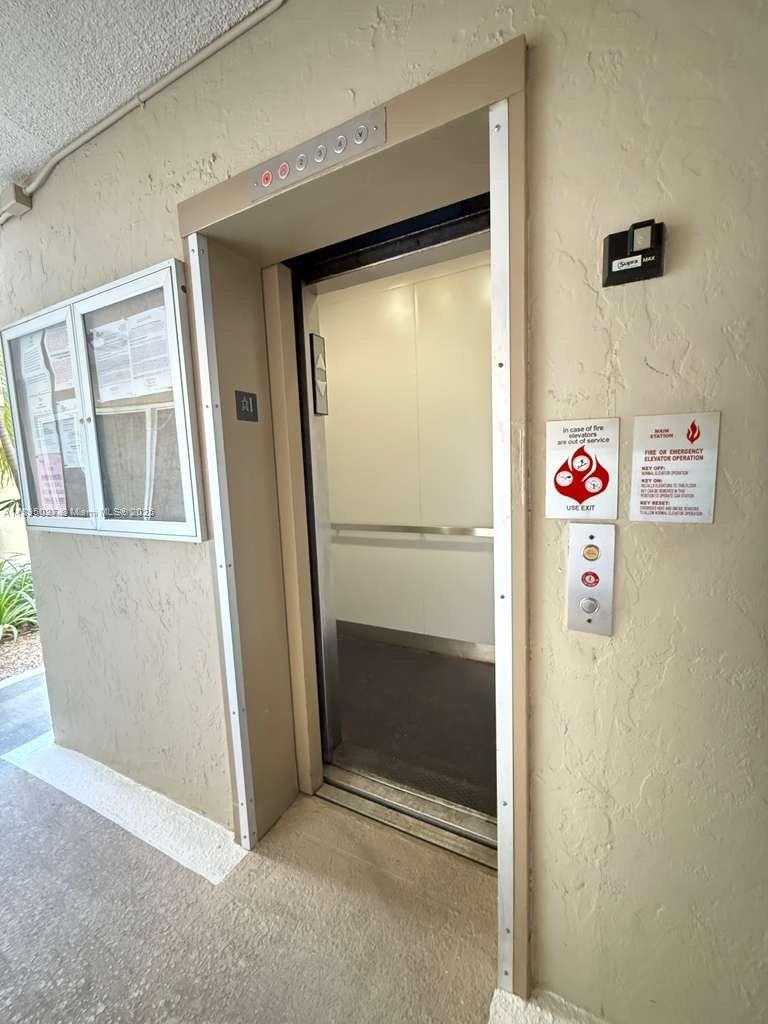 Small Image of 7722 CAMINO REAL #E-219, Miami Number 20