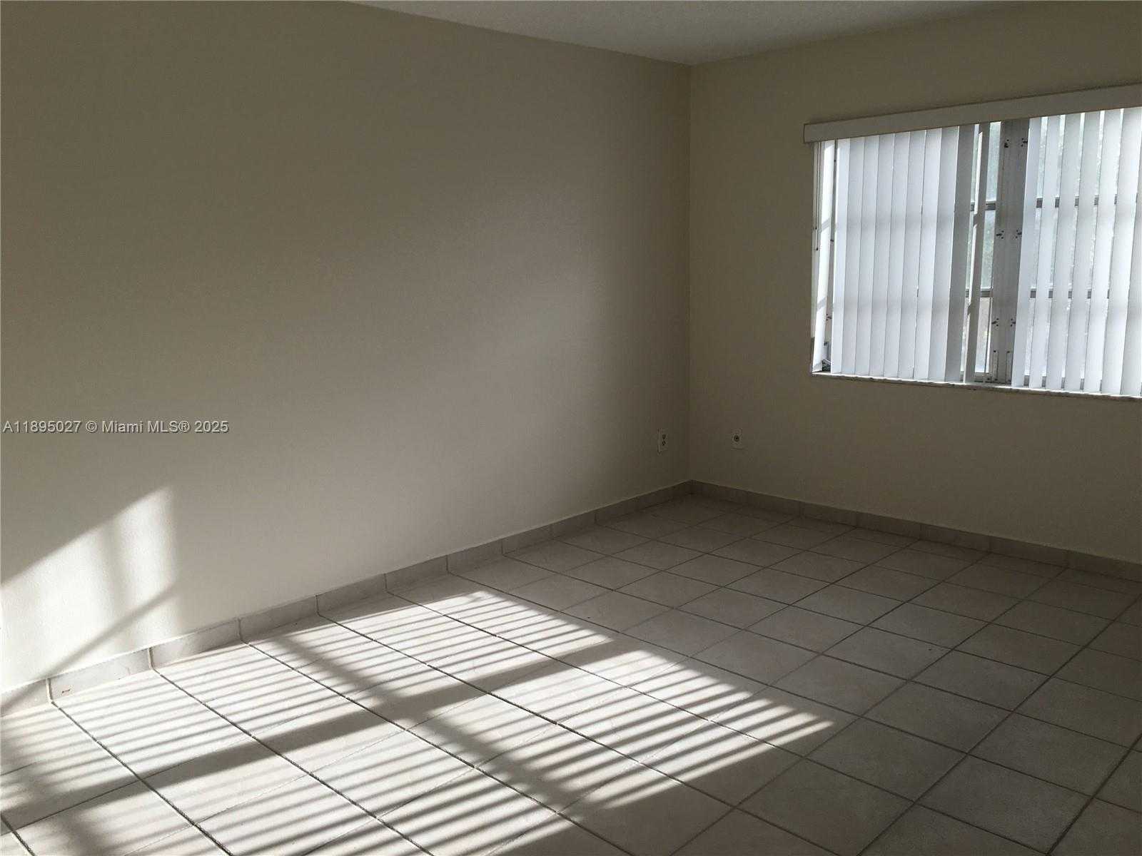 Small Image of 7722 CAMINO REAL #E-219, Miami Number 8