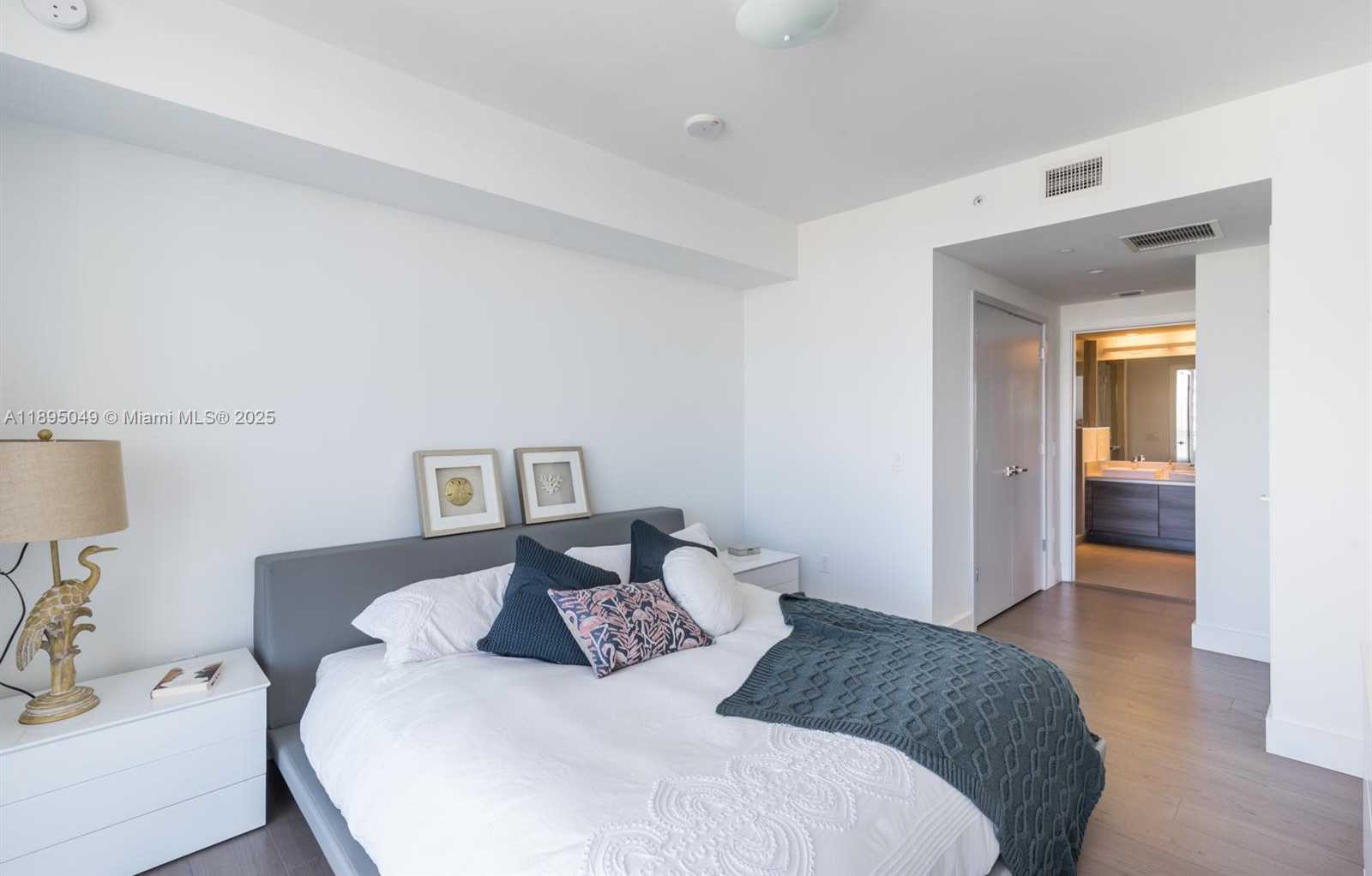 Small Image of 1080 BRICKELL AVE #3601, Miami Number 12
