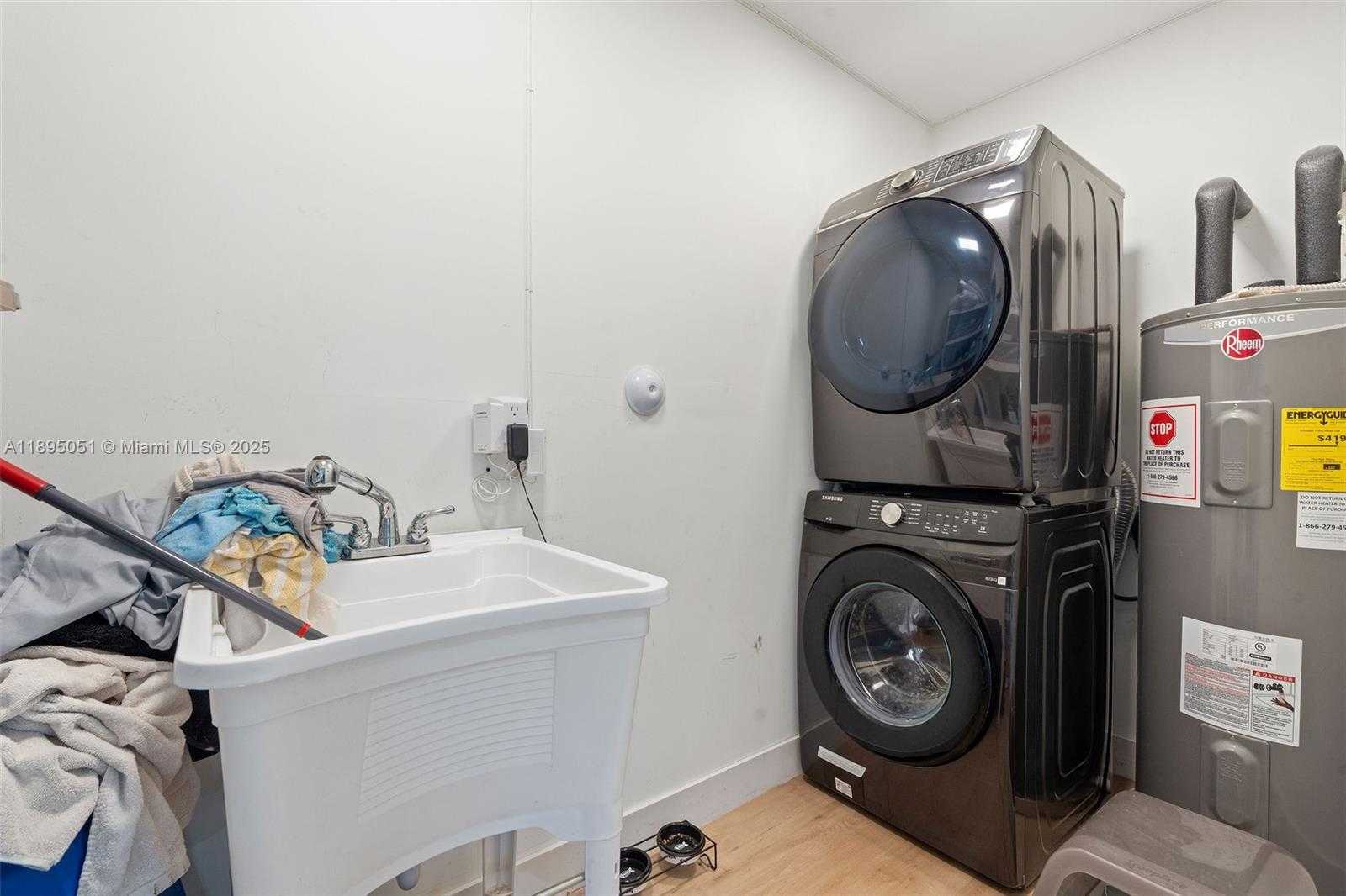 Small Image of 8121 SOUTH WEST 97TH TER, Miami Number 38