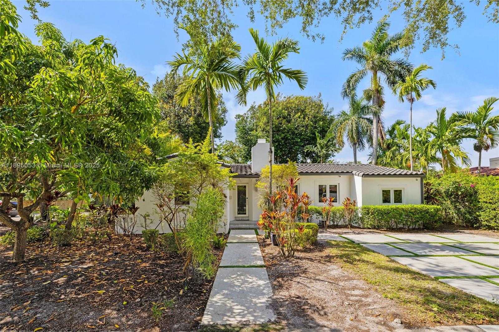 Small Image of 90 NORTH EAST 106TH ST, Miami Shores Number 2