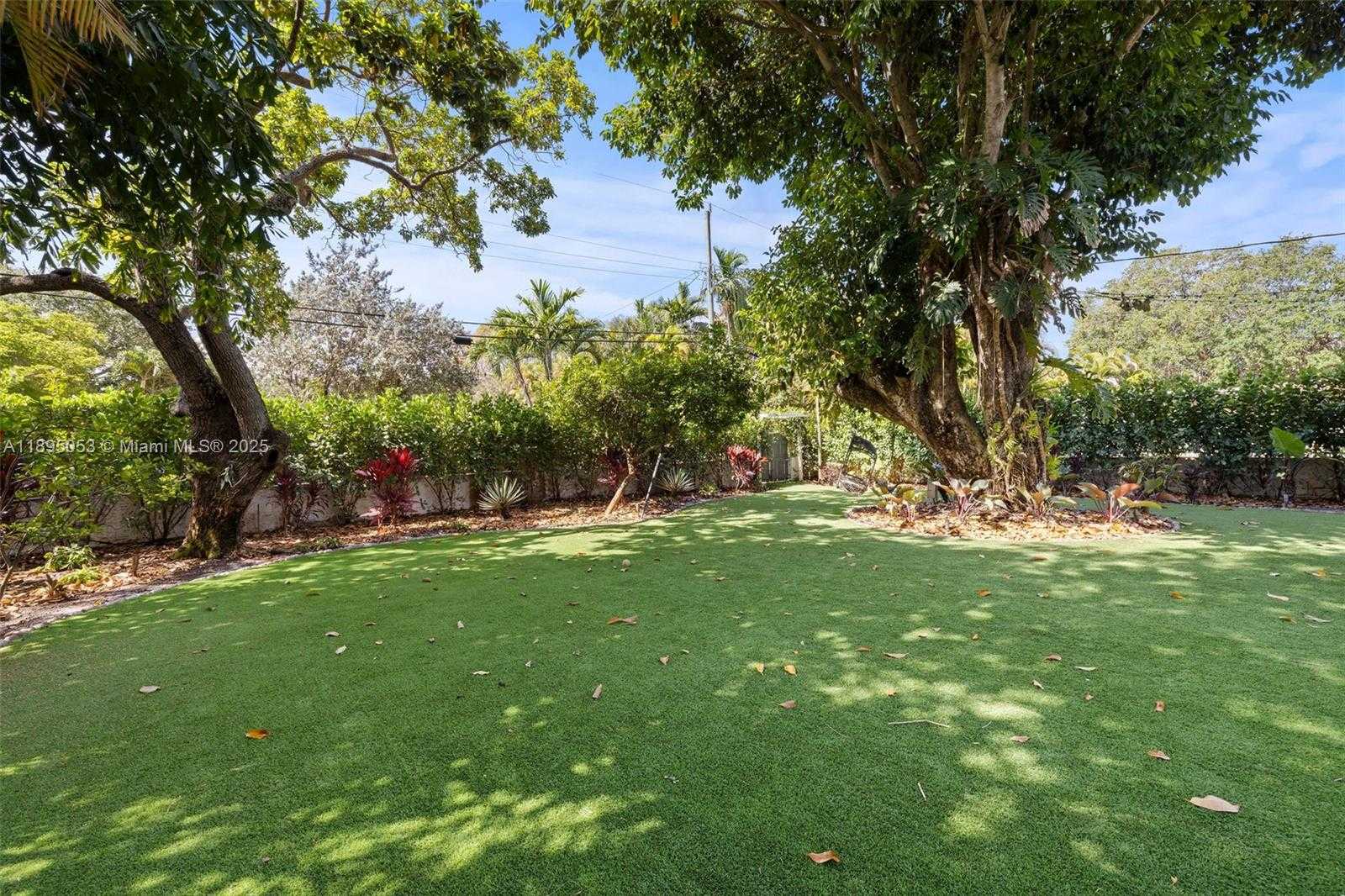 Small Image of 90 NORTH EAST 106TH ST, Miami Shores Number 5