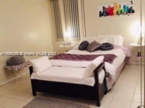 Small Image of 250 180TH DR #105, Sunny Isles Beach Number 6