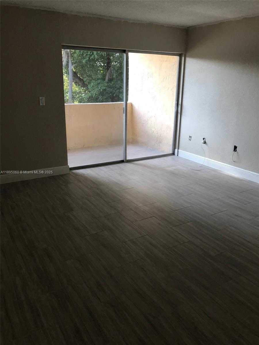 Small Image of 9353 FONTAINEBLEAU BLVD #A201, Miami Number 18
